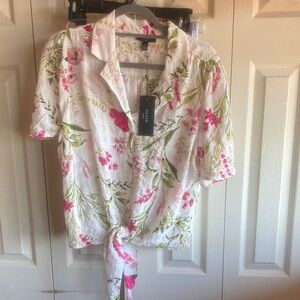 HAVER -LONDON NWT Floral print Collared short sleeve buttonup Tie-waist Blouse